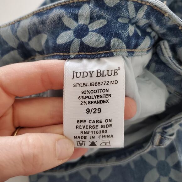 Judy Blue Jeans Womens 29 Blue Wide Crop Daisy Floral Raw Hem Stretch JB88772 - Picture 10 of 12